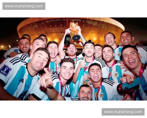 世界杯历程回顾：从历史传奇到现代竞技的精彩对决与永恒瞬间